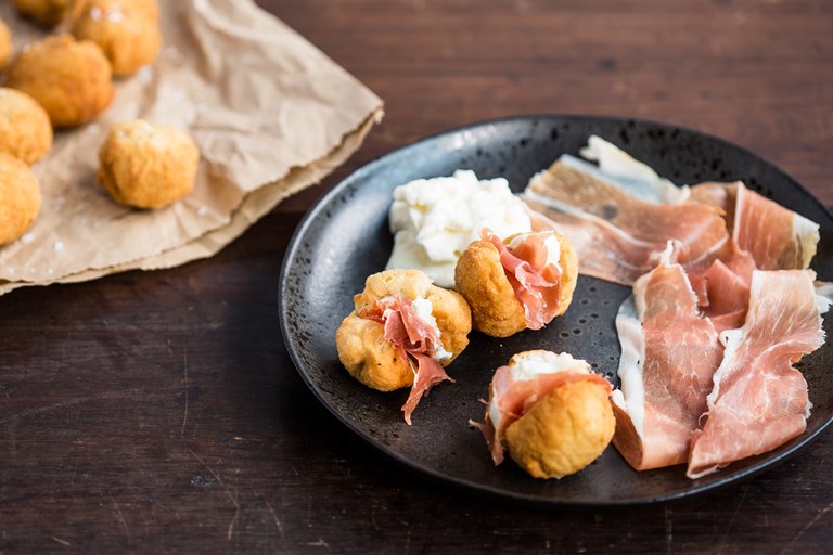 Còccoli – gefrituurde&nbsp;broodhapjes